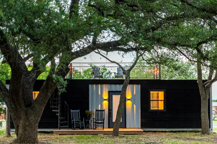 maison en container moderne et élégante - GOLIAT