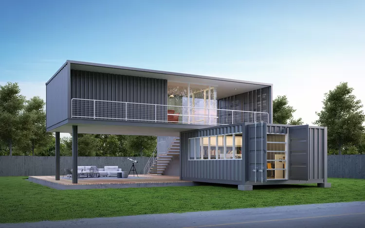 maison en containers avec une structure élevée - GOLIAT